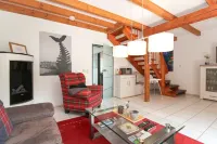 Cozy vacation apartment with fireplace for up to 4 people + toddler and dog