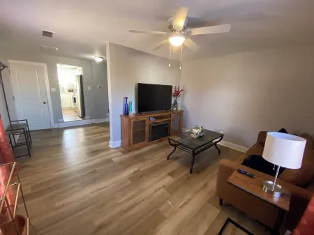 South Jersey Suburban Hideaway