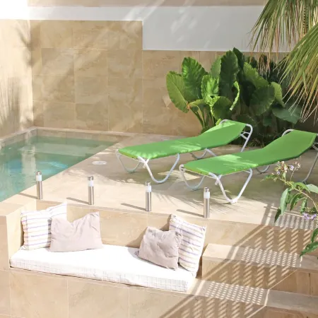 Ca Ses Nines: Beautiful Oasis in a Quiet Location, Swimming Pool, Wifi, Climate