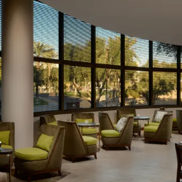 DoubleTree Suites by Hilton Phoenix