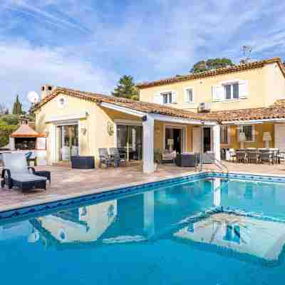 Luxurious Private 6-Bed Villa with Pool Mougins Fitness & Recreational Facilities