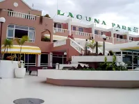 Laguna Park 2 Hôtels à proximité de : Casino Playa de las Americas