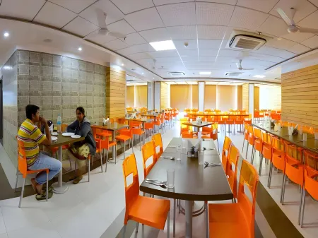 Hotel Shri Ram Empire Отели рядом с достопримечательностью «Мерангар Форт»