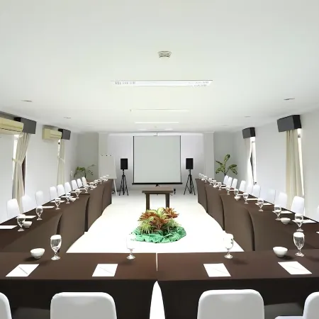 PrimeBiz Hotel Karawang