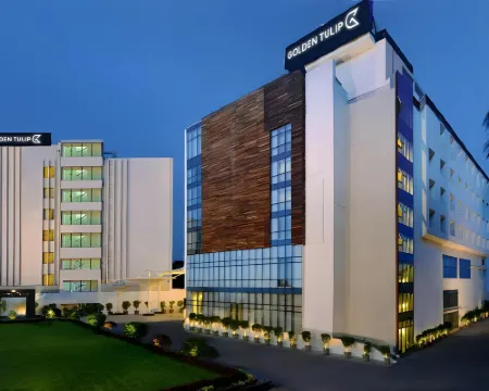 Golden Tulip Lucknow Hotels in Lucknow