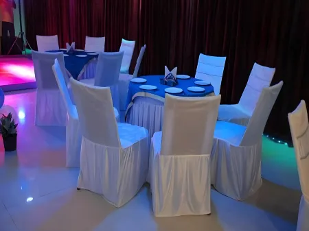 Hotel D Grand, Bareilly