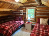 Charming Log Cabin on Beautiful Lake Butterfield Hotels in Emily