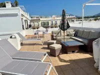 Luxury Townhouse Sea Views 10 Min from Puerto Banús - บังกะโล