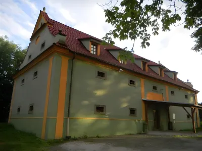 Pivovarský dvůr Lipan Hotel di Drazic