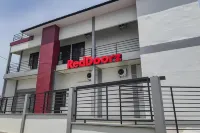 RedDoorz Syariah near Universitas Syiah Kuala Aceh Hotel di Banda Aceh