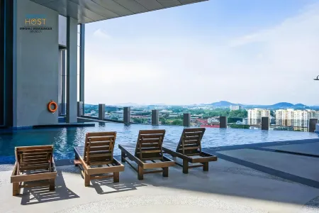 Imperio Residence Seafront by Perfect Host Отели рядом с достопримечательностью «Дворец султанов Малакки»