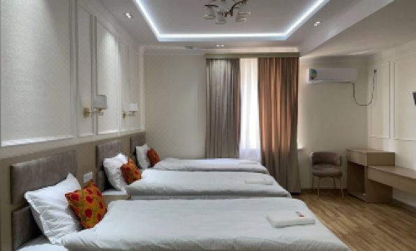 1. 아노르 카라..