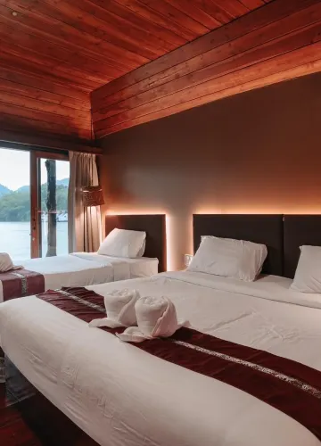 Deluxe-2 Beds 1 Extra