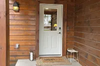 Tomahawk Cabin - Full Stocked Lake House