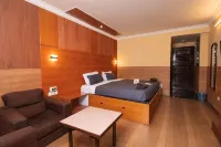 Hotel Khems