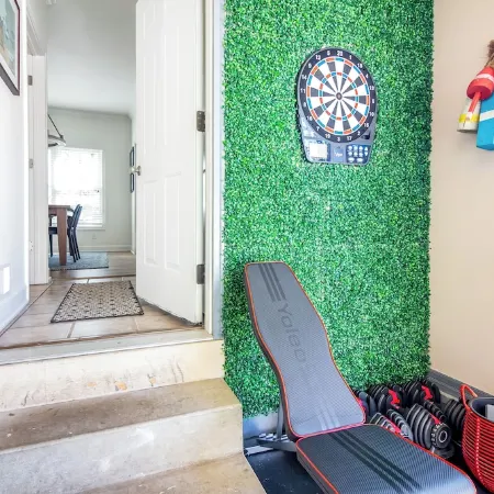 Chic Douglas Escape w/ Courtyard & Game Lounge