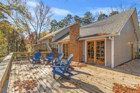 A&A Lakehouse Отели рядом с достопримечательностью «Парк Хайленд Парк»