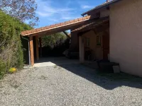 South-facing villa in the heights of GAP with panoramic mountain views Hôtels à : Gap