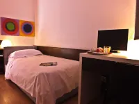 Hotel Garni Centro Hotels in Chiasso