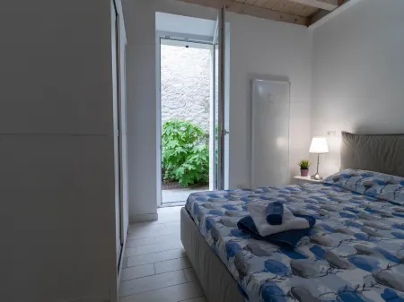 Welcomely - Lario House Apartment a Lecco Отели в г. Лекко