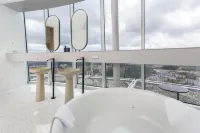 Vilnius TV Tower Apartments Debesys - 4 étoiles