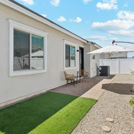 Sparkling Modern Home in Buckeye with Pool,BBQ