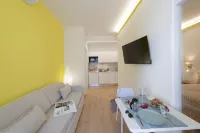 Suite Nerano - In the Center of Maiori a few Steps From the sea