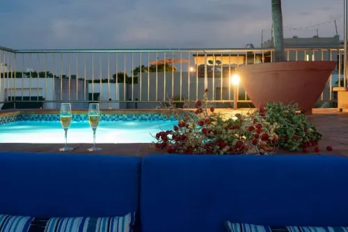 Luxury Apartment– Private Pool & Rooftop Jacuzzi