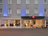 Ibis Luxembourg Sud Hotels near Documentation Center on Migration (CDMH)