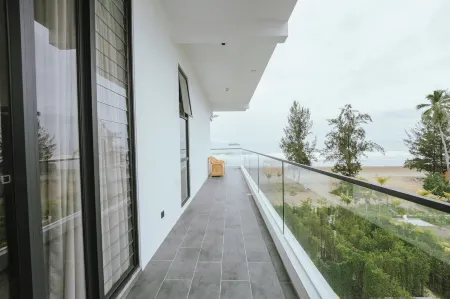 Roxy Beach Resort Отели в г. Лунду