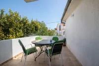 Apartment and Rooms Ruza