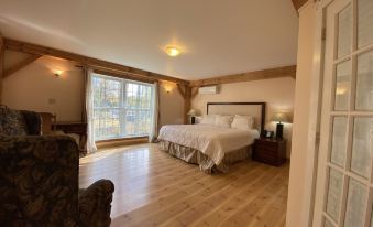 Timber House Resort