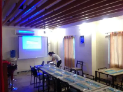 Fragoch Tourist Inn Hoteles en Bilirán