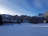 صن سيت ريزورتس كانمور آند سبا Hotels near Canmore, Alberta