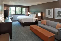DoubleTree by Hilton Atlanta Perimeter Dunwoody Hotels in Chamblee