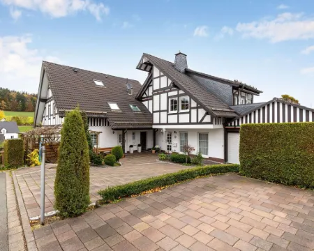 Gemütliche Ferienwohnung am Waldrand Hotels in Eslohe