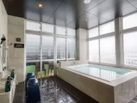 那霸康斯坦特膠囊旅館及酒店