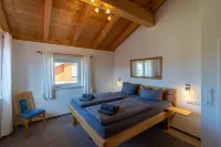 Astara- complete house in prime location with private garden - 3-Star