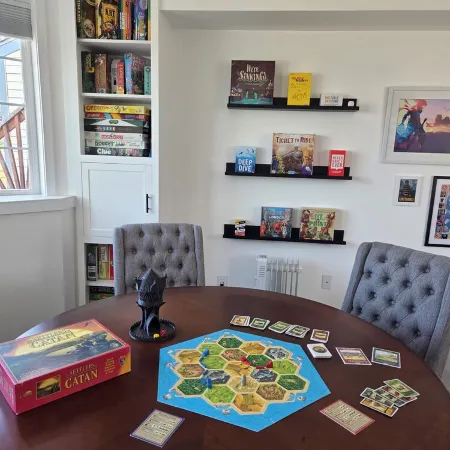Modern Home with Game Room, Private Yard, Panoramic Views, 5B Sleeps 8+