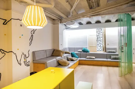 River Hostel Отели в г. Валенсия