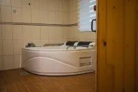 For-A Apartmani Hotels in Бореті