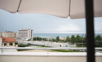 Cucci House Lido Riccio