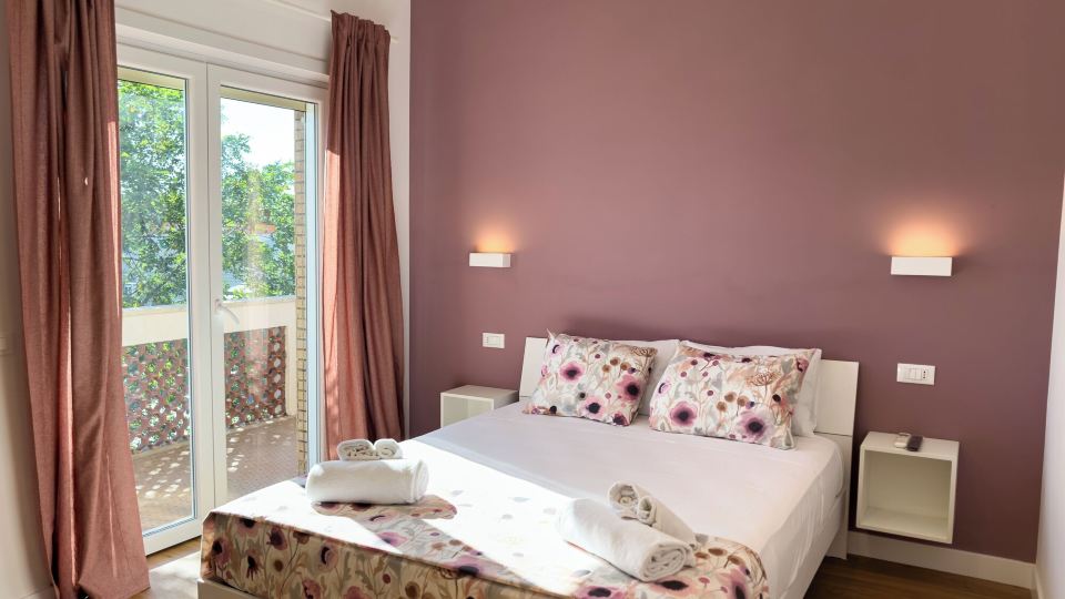 Isola 163 Guest House
