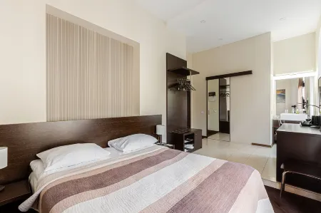 Senator City Center Отели рядом с достопримечательностью «Андреевский спуск»