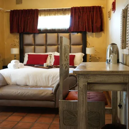 Tuscan Lodge