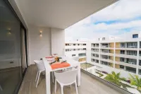 4 Bedroom Beach Penthouse w Private Rooftop