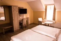 Hotel Landhaus Gut Keuchhof Hotel di Brauweiler