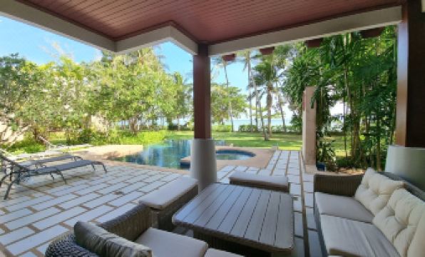 Amatapura Beachfront Villa 12