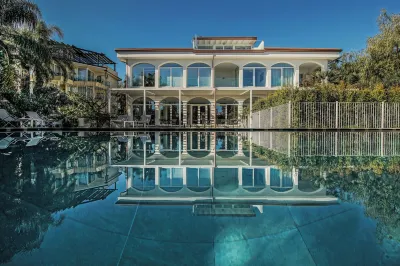 Sicilia's Art Hotel & Spa Hotels near Piazza Franco Battiato