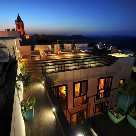 Hotel Boutique V - by Grupo Tribu